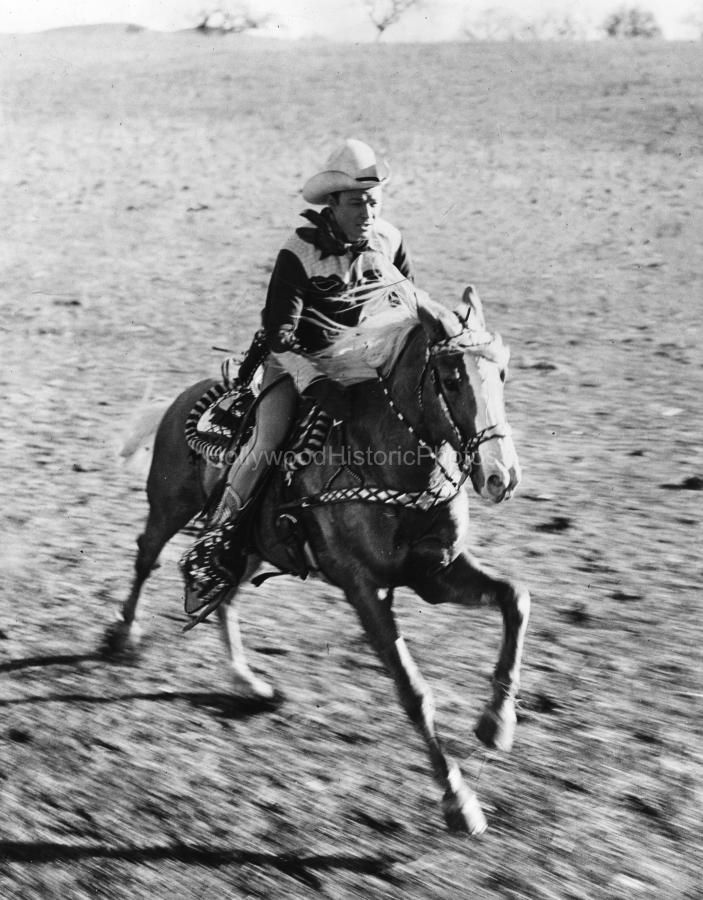 Roy Rogers 1942.jpg